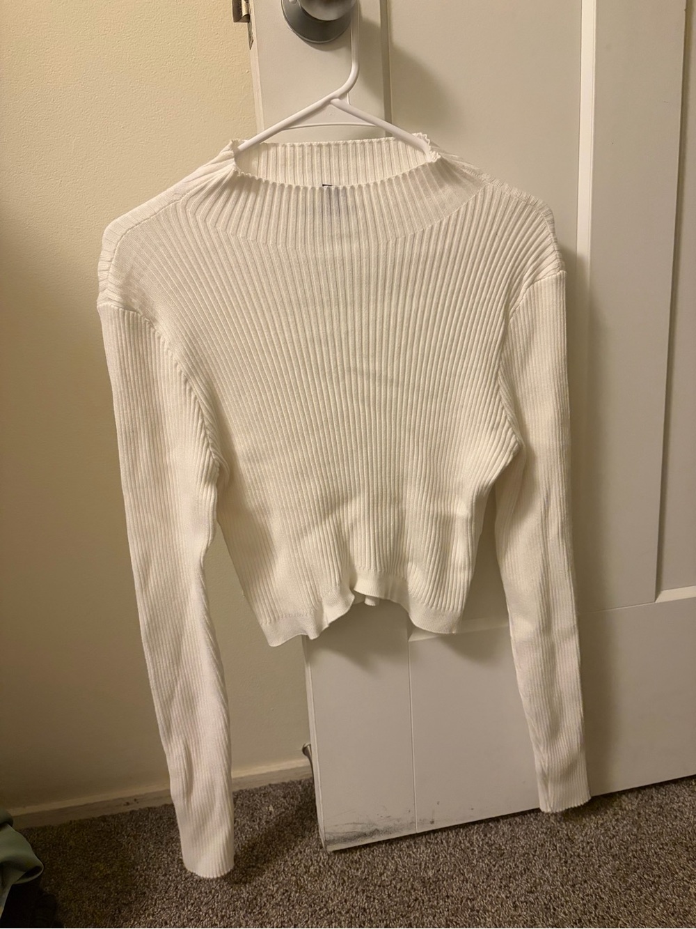 Forever 21 White Ribbed Cropped Turtleneck Sweater